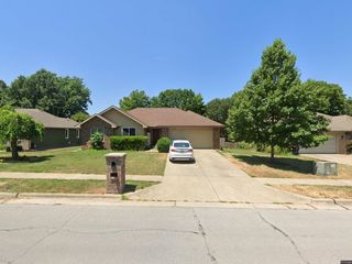 Foreclosed Home - 3625 S LEAWOOD AVE, 65807