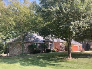 Foreclosed Home - 4359 E WHITEHALL DR, 65809
