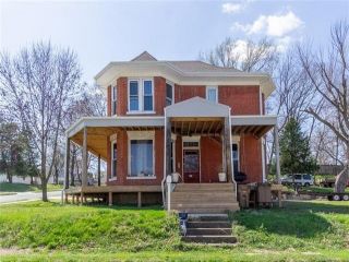 Foreclosed Home - 401 N 9TH ST, 66002