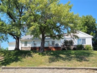 Foreclosed Home - 1145 KEARNEY ST, 66002