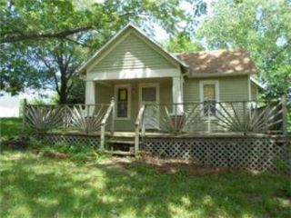 Foreclosed Home - 304 E 6TH ST, 66025