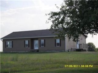 Foreclosed Home - 809 S WESTGATE RD, 66032