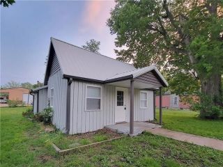Foreclosed Home - 542 E 3RD AVE, 66032