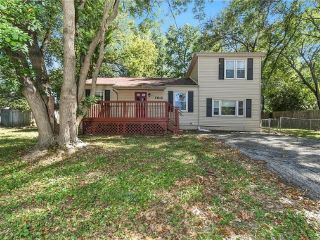 Foreclosed Home - 106 ELMWOOD DR, 66043