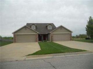Foreclosed Home - 2720 CORALBERRY CT, 66047
