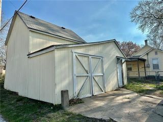 Foreclosed Home - 511 N 10TH ST, 66048