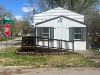 Foreclosed Home - 1401 9TH AVE, 66048