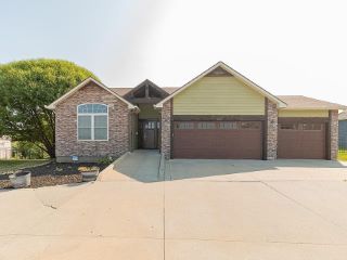 Foreclosed Home - 308 FORT LARAMIE DR, 66049