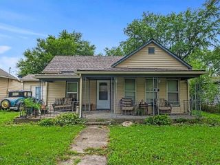 Foreclosed Home - 121 MAIN ST, 66052