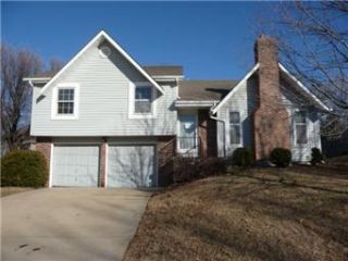 Foreclosed Home - 544 N PERSIMMON DR, 66061