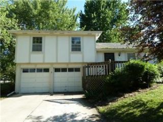 Foreclosed Home - 913 W WOODSIDE ST, 66061