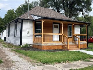 Foreclosed Home - 609 LEROY ST, 66064