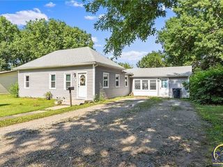 Foreclosed Home - 739 S WILLOW ST, 66067