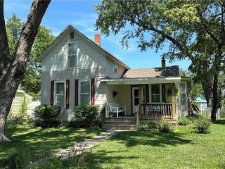 Foreclosed Home - 609 S WILLOW ST, 66067