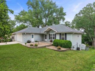 Foreclosed Home - 508 SIOUX DR, 66070