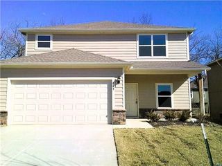 Foreclosed Home - 707 ROSEBERRY DR, 66071