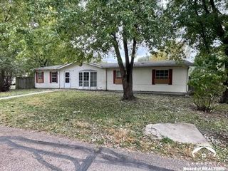 Foreclosed Home - 412 OAK ST, 66073