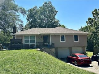 Foreclosed Home - 6623 WOOD AVE, 66102