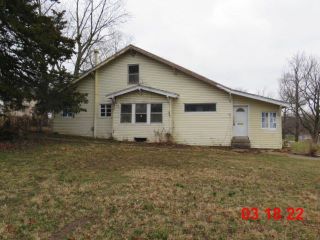 Foreclosed Home - 1831 WALKER AVE, 66104