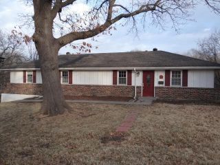 Foreclosed Home - 2115 S 50th St, 66106