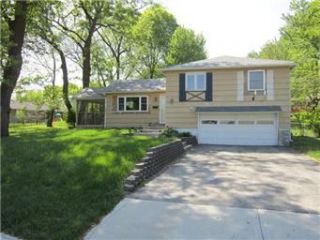 Foreclosed Home - 4750 NEOSHO LN, 66205
