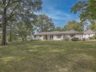 Foreclosed Home - 10424 MOHAWK LN, 66206