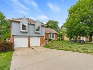 Foreclosed Home - 10204 NALL AVE, 66207