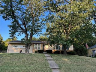 Foreclosed Home - 8701 RILEY ST, 66212