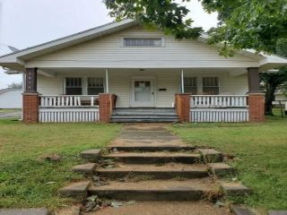Foreclosed Home - 1430 CENTRAL AVE, 66439