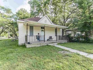Foreclosed Home - 640 W 11TH ST, 66441