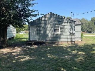 Foreclosed Home - 522 14TH ST, 66517