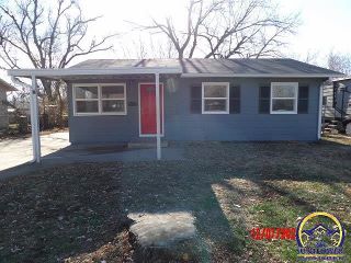 Foreclosed Home - 811 SE 35TH ST, 66605