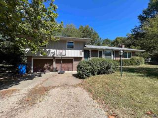 Foreclosed Home - 3650 SE 27TH ST, 66605