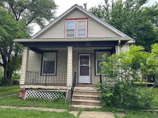 Foreclosed Home - 835 SW COLLEGE AVE, 66606