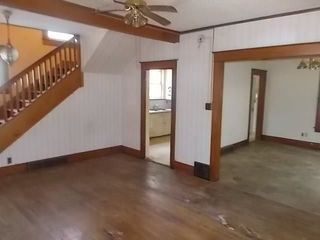 Foreclosed Home - 100 SW FRANKLIN AVE, 66606