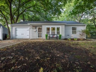 Foreclosed Home - 2412 SW 22ND PARK, 66611