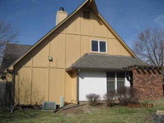 Foreclosed Home - 2924 SW FOXCROFT 1 CT, 66614