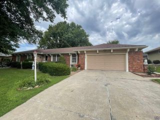 Foreclosed Home - 7160 SW FOUNTAINDALE RD, 66614