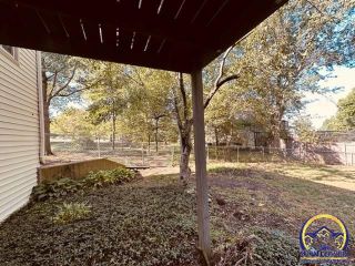 Foreclosed Home - 3307 SW SKYLINE DR W, 66614