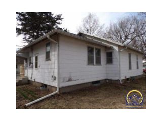 Foreclosed Home - 1000 Ne Winfield, 66616
