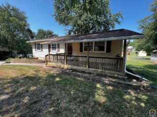 Foreclosed Home - 4200 NW APACHE TRL, 66618