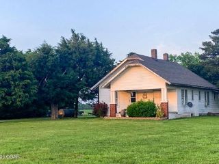 Foreclosed Home - 7835 SE HIGHWAY 69, 66725