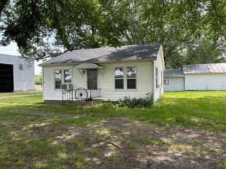 Foreclosed Home - 17145 135TH RD, 66733