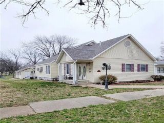 Foreclosed Home - 416 S ELM ST, 66749