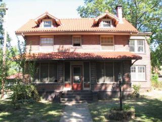 Foreclosed Home - 704 W 8TH ST, 66762