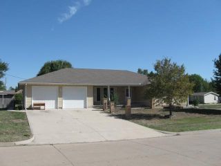 Foreclosed Home - 402 S MERCHANT ST, 66801