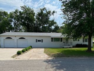 Foreclosed Home - 1313 ARCHER ST, 66901