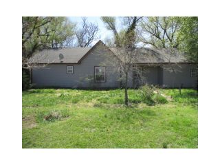 Foreclosed Home - 509 W Parallel St, 66937