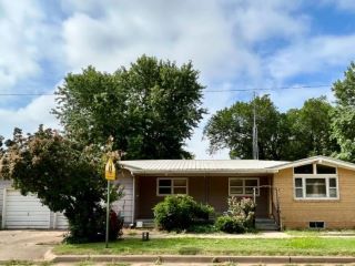 Foreclosed Home - 201 S ANTHONY AVE, 67003