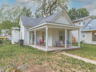 Foreclosed Home - 321 N 1ST ST, 67005